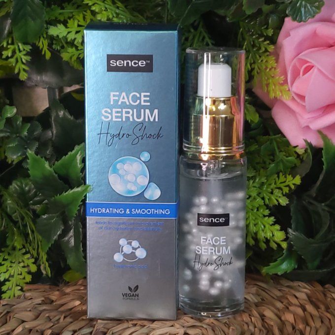 SERUM JOUR ET NUIT A L'ACIDE HYALURONIQUE